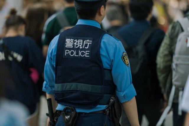 信號真實版!警察抓到超過追溯期的性侵犯 竟找到法律漏洞成功逮捕...:根本神劇情啊