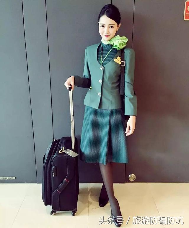 同一個行李箱，空姐能裝的衣服為什麼是你的兩倍？春節旅遊必學！