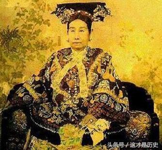 史上最牛的祖墳，鐵路因它而改道，光緒帝都忌它三分，裡頭埋的竟然是這號人物...