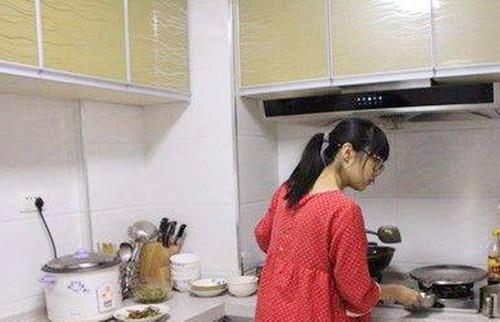 孩子過生日，我一個人忙活，無意聽到公婆的對話，我眼眶濕潤
