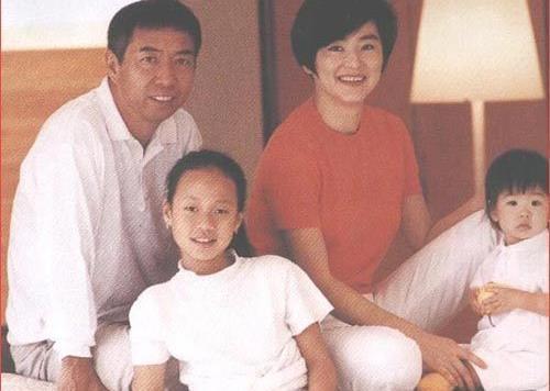 港片女神63歲林青霞離婚，網曝男方為生兒子傳宗接代、已有了新歡